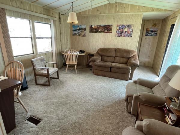 1983 Single Single Mobile Home