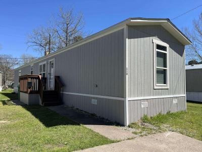 Photo 2 of 26 of home located at 114 Linda #Ln114 Conroe, TX 77301