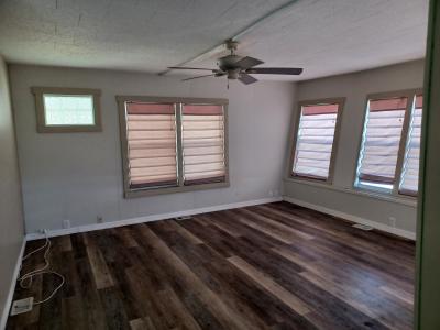Photo 5 of 20 of home located at 9 Imperial Ave Palmetto, FL 34221