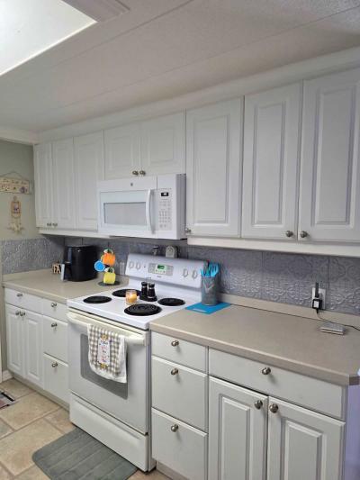 Photo 4 of 21 of home located at 2505 East Bay Dr. Largo, FL 33771