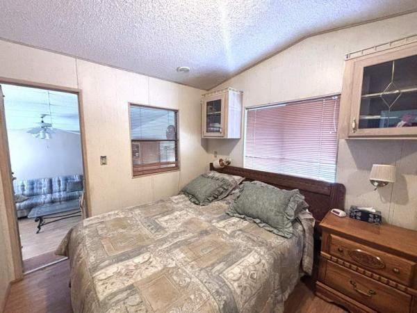 1990 MONT Manufactured Home