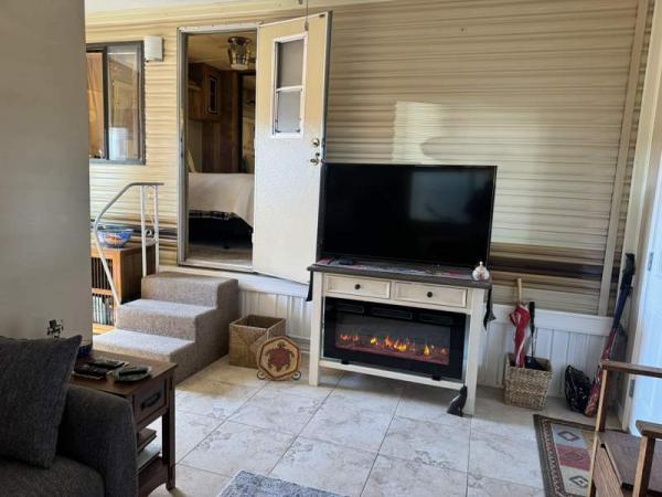 1986 Fleetwood Manufactured Home