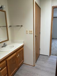 1995 Oak Manor mobile Home