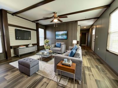 Photo 3 of 29 of home located at 203 Peggy #Pg203 Conroe, TX 77301