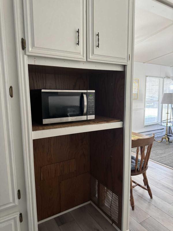 1986 Mobile Home