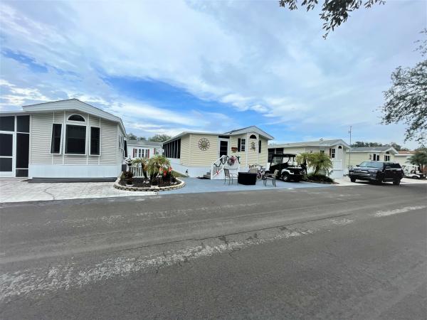 2005  Mobile Home For Sale