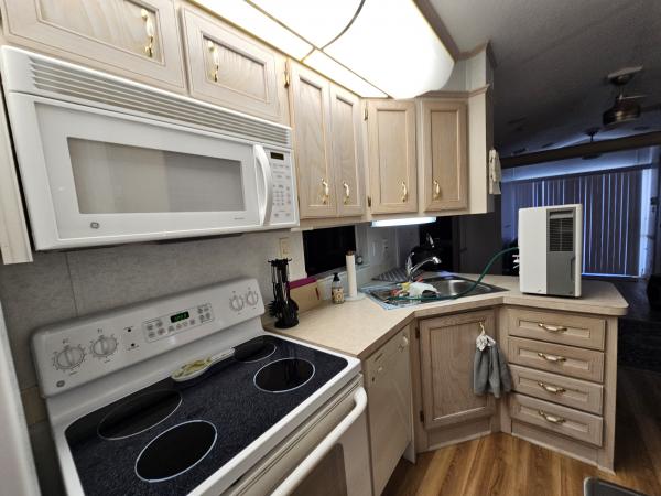 2005 Mobile Home