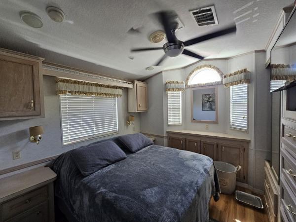 2005 Mobile Home