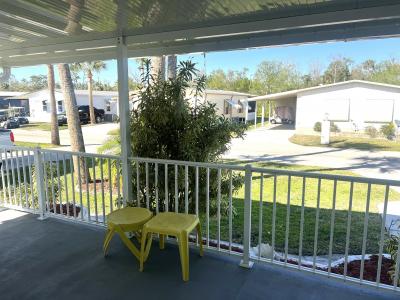 Photo 4 of 21 of home located at 35711 Washington Loop Road #Mh25 Punta Gorda, FL 33982