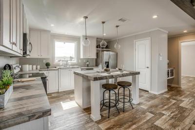 Photo 3 of 7 of home located at 1701 Cougar Drive Georgetown, TX 78626