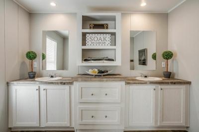 Photo 5 of 7 of home located at 1701 Cougar Drive Georgetown, TX 78626