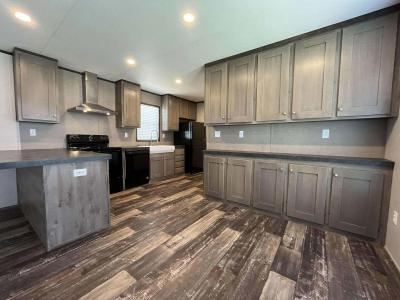 Photo 7 of 24 of home located at 116 Lillian #Ll116 Conroe, TX 77301