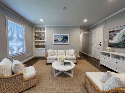 Photo 3 of 29 of home located at 601 Toledo #To601 Conroe, TX 77301