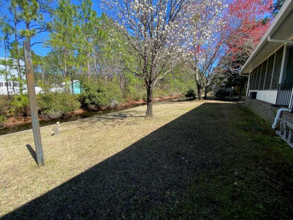 1990 VIRG 56228 Mobile Home