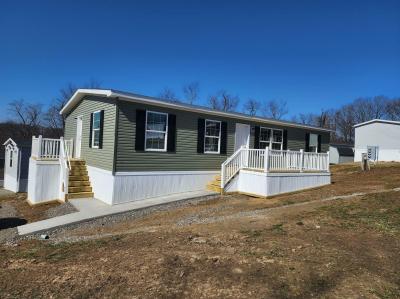 Mobile Home at 135 Larchmont Dr Lower Burrell, PA 15068