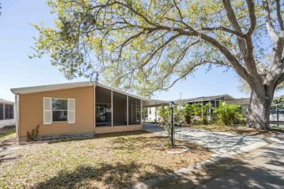 Mobile Home at 125 Sky Ridge Dr Lot 426 Valrico, FL 33594