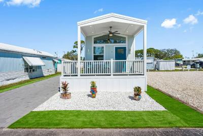 Mobile Home at 12121 Vonn Rd Site # 516 Largo, FL 33774