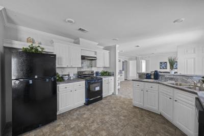 Photo 3 of 16 of home located at 428 Sunbird Sq Sebring, FL 33872