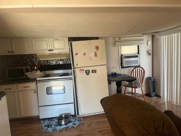 1976 Cari Manufactured Home