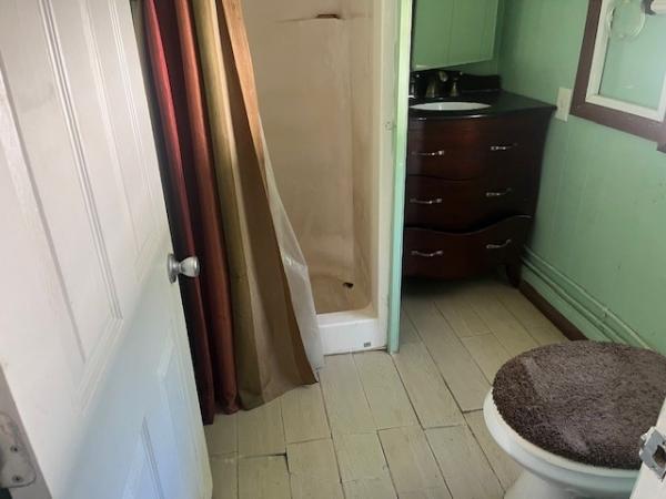 1976 Cari Manufactured Home