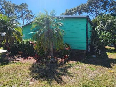 Photo 4 of 20 of home located at 19251 Indian Wells Court North Fort Myers, FL 33903