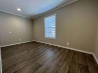 2023 Oak Creek - Lancaster Mobile Home