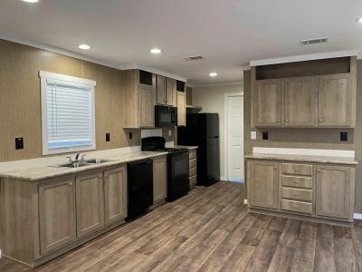 Photo 5 of 26 of home located at 113 Lillian #Ll113 Conroe, TX 77301