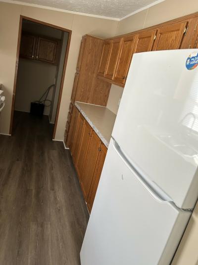 Photo 3 of 12 of home located at 9909 Geraldine Street Site #193 Ypsilanti, MI 48197