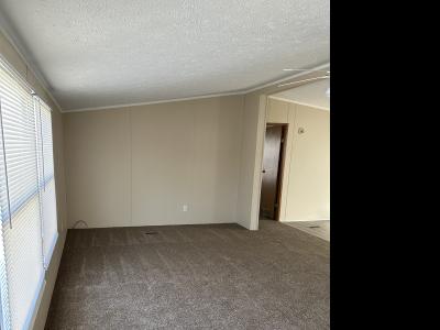 Photo 4 of 12 of home located at 9909 Geraldine Street Site #193 Ypsilanti, MI 48197