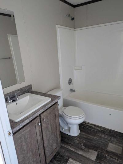 Photo 4 of 8 of home located at 2476 Steele Ct, #St2476 Decatur, IL 62526