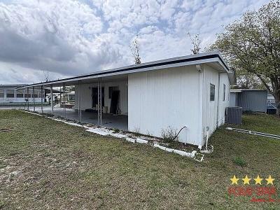 Mobile Home at 208 Bitter Sweet Dr Debary, FL 32713