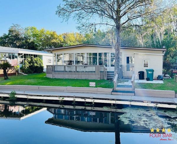 Photo 1 of 2 of home located at 28944 Hubbard St Leesburg, FL 34748