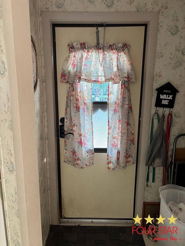1986 VICT  Home