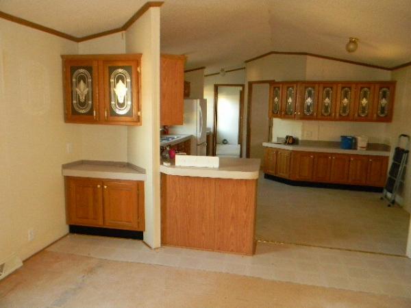 1998 Skyline Royal Manor Manufactured Home