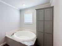 Oak Creek Homes 5053 Manufactured Home