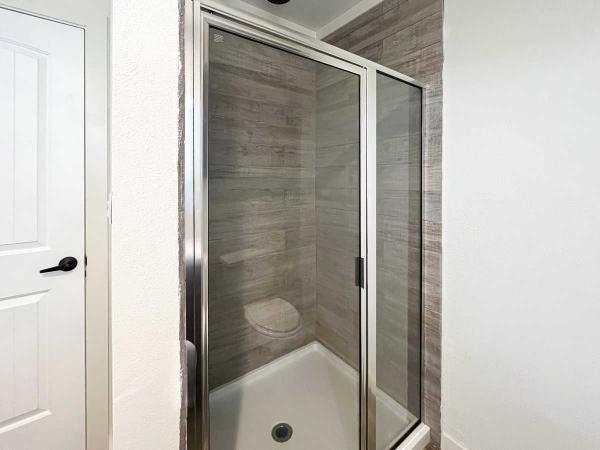 Oak Creek Homes Y6 Manufactured Home