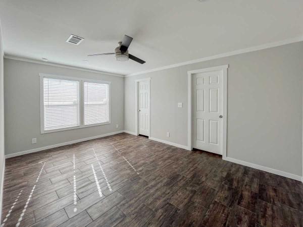 Oak Creek Homes 376 Manufactured Home