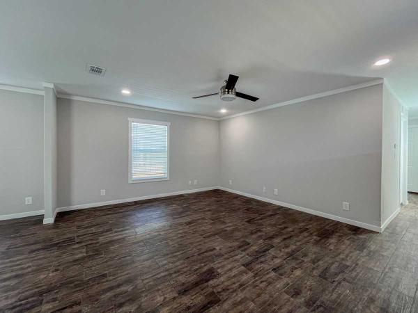 Oak Creek Homes 376 Manufactured Home
