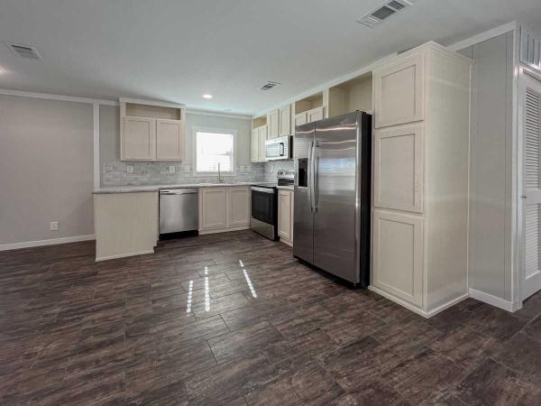 Oak Creek Homes 376 Manufactured Home