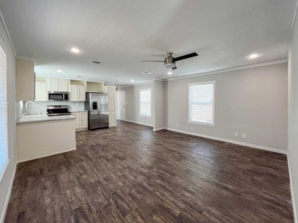 Oak Creek Homes 376 Manufactured Home