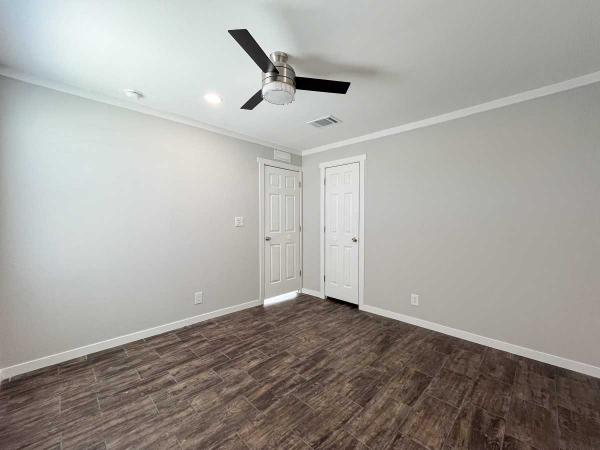 Oak Creek Homes 376 Manufactured Home