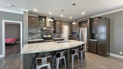 Photo 4 of 18 of home located at 725 Bishop Dr Lady Lake, FL 32159