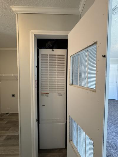 Photo 5 of 25 of home located at 9 Sparrow Hill  #331 Orion Township, MI 48359