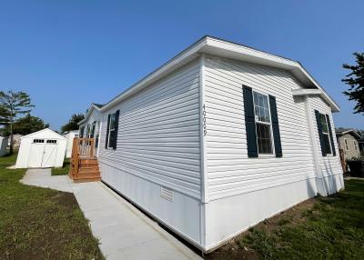 Mobile Home at 40009 N Tothill Cir Sterling Heights, MI 48310