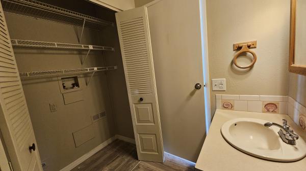 1989 BARR FLFLJ33A/B11830BA Mobile Home