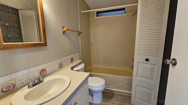1989 BARR FLFLJ33A/B11830BA Mobile Home
