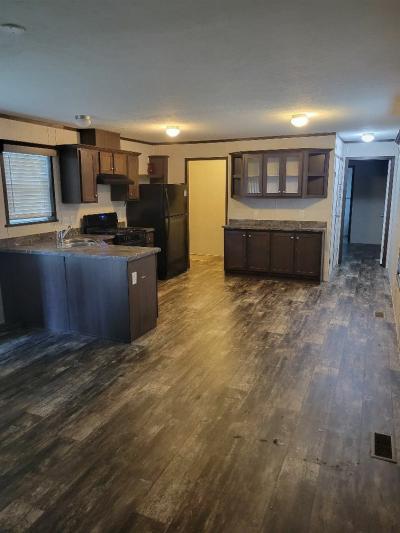 Mobile Home at 8 Ponderosa Trail South Belleville, MI 48111