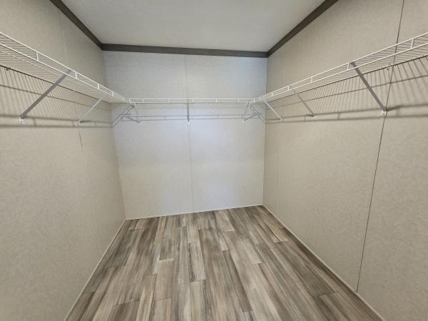 2024 Clayton 5228-E785 Pulse Mobile Home