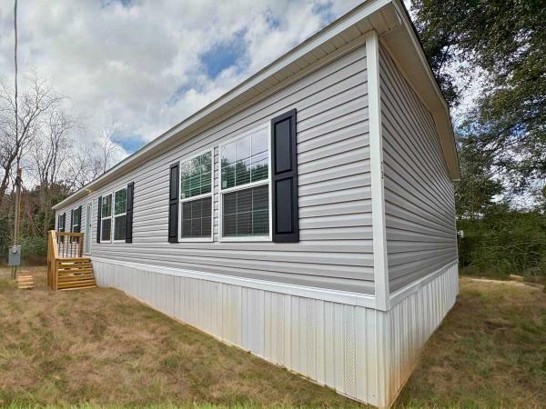 2024 Fleetwood Summit Mobile Home