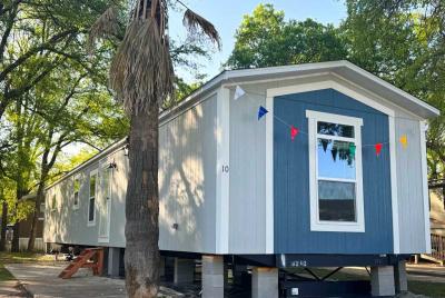 Mobile Home at 10 Palma Circle, Austin, TX 78744